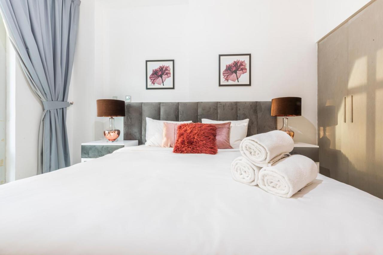 דובאי Bnbmehomes - The Lofts - Emaar מראה חיצוני תמונה