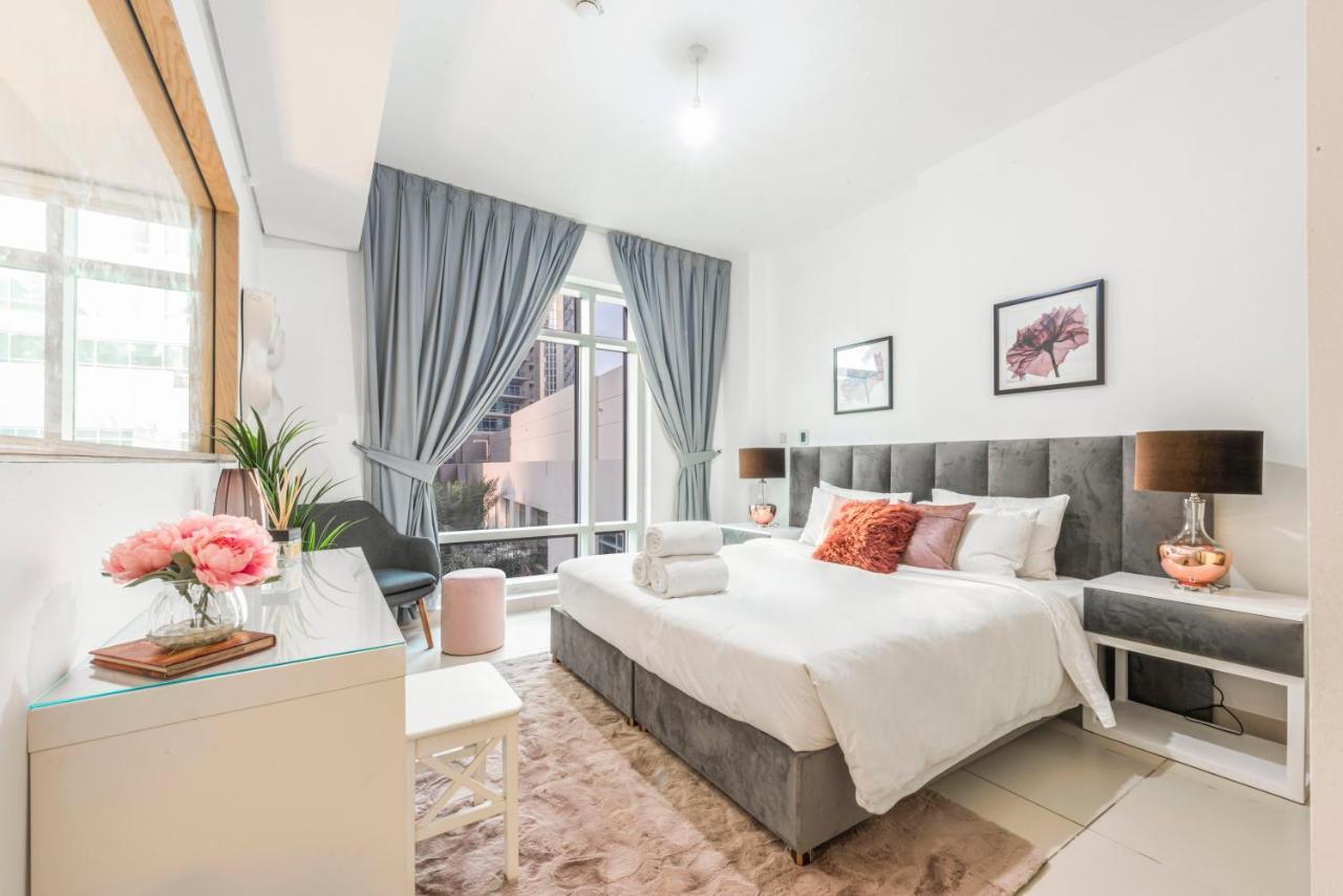 דובאי Bnbmehomes - The Lofts - Emaar מראה חיצוני תמונה