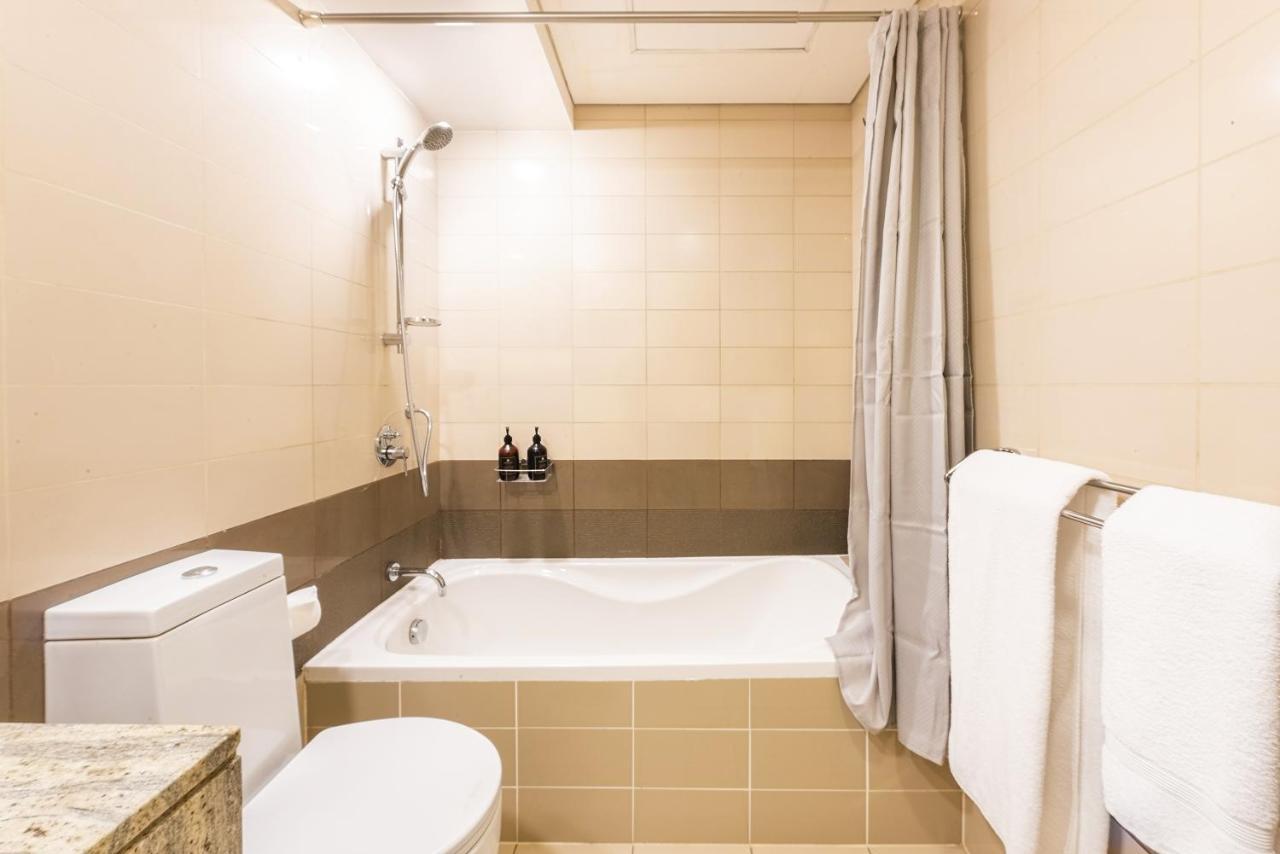 דובאי Bnbmehomes - The Lofts - Emaar מראה חיצוני תמונה
